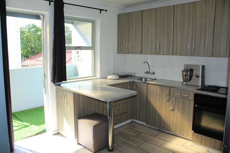 To Let 1 Bedroom Property for Rent in Oostersee Western Cape
